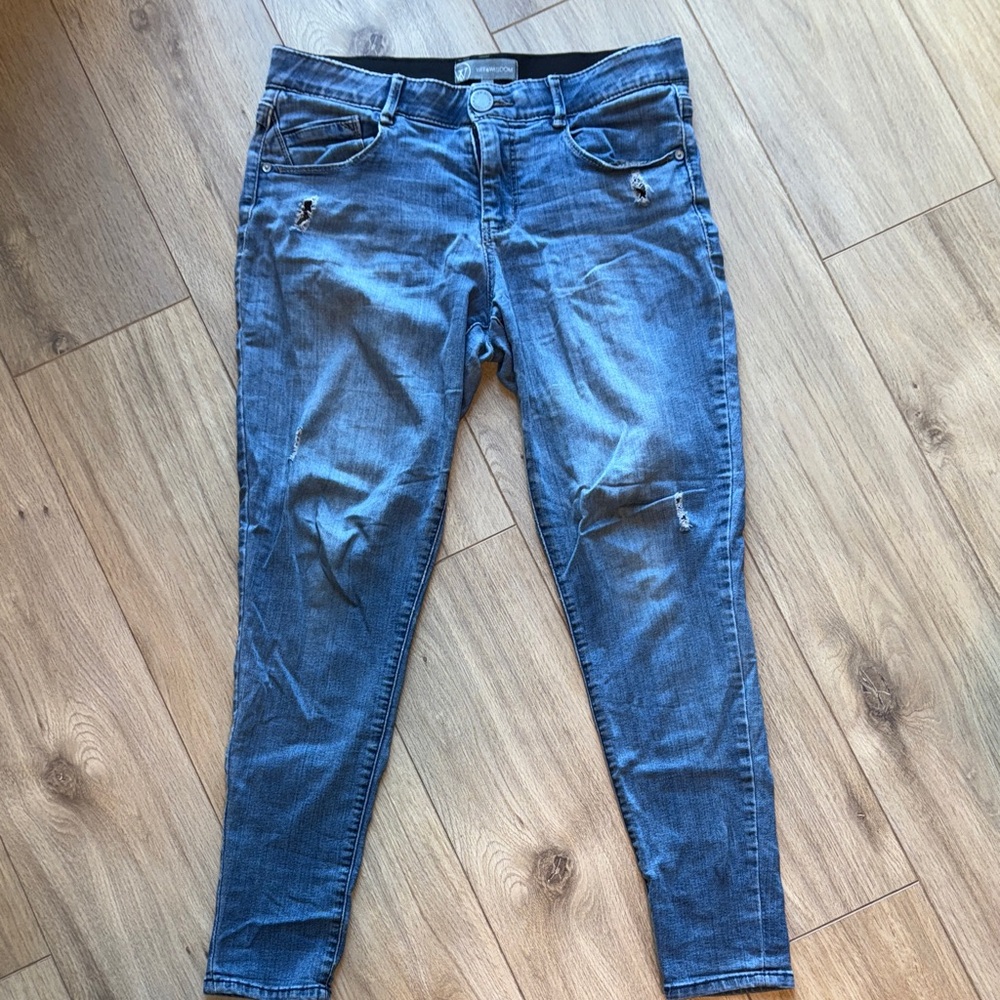 WIT & WISDOM Soft Stretchy Distressed Light Wash Skinny Jeans Style Long Pants